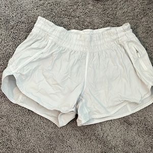 White lululemon shorts